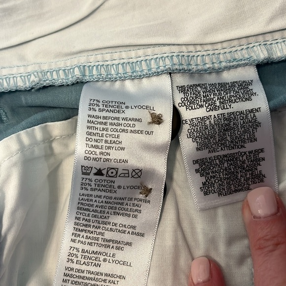 Tommy Bahama Flat Front Casual Shorts Men's Size 33 - Picture 4 of 7